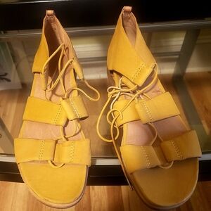 Caged Gladiator Lace Up Open Toe Sandal Flats Size 10M